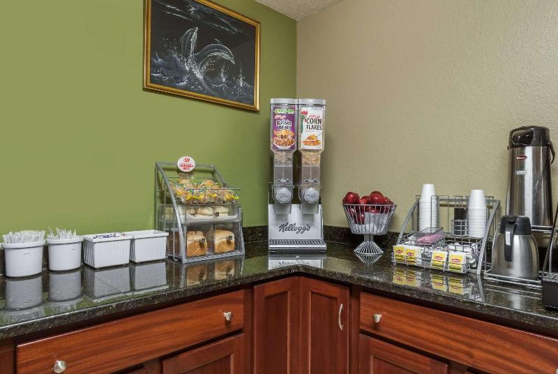 モーテル Super 8 By Wyndham Amsterdam