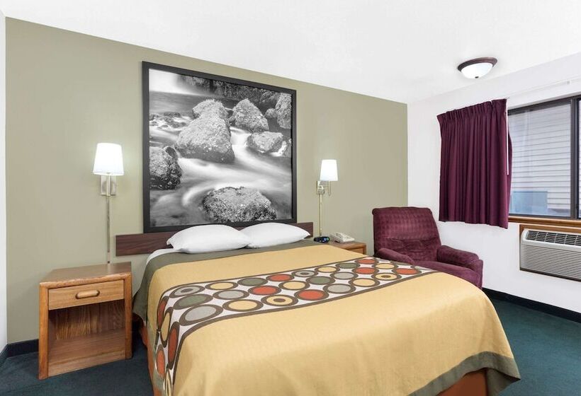 מוטל Super 8 By Wyndham Antigo