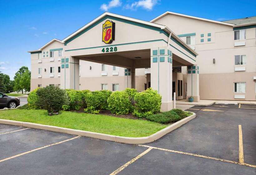 فندق على الطريق Super 8 By Wyndham Aurora/naperville Area