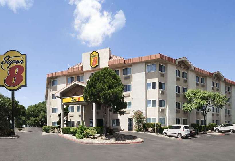 مُتل Super 8 By Wyndham Austin North/university Area