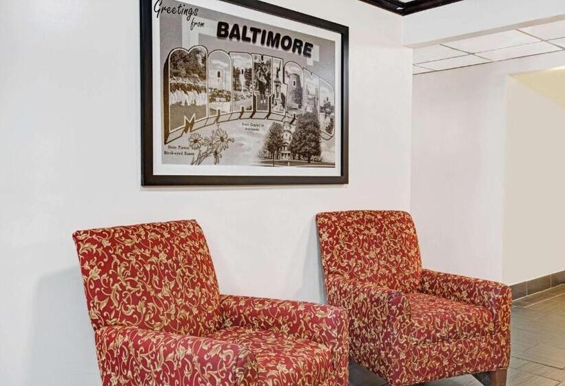 Мотель Super 8 By Wyndham Baltimore/essex Area