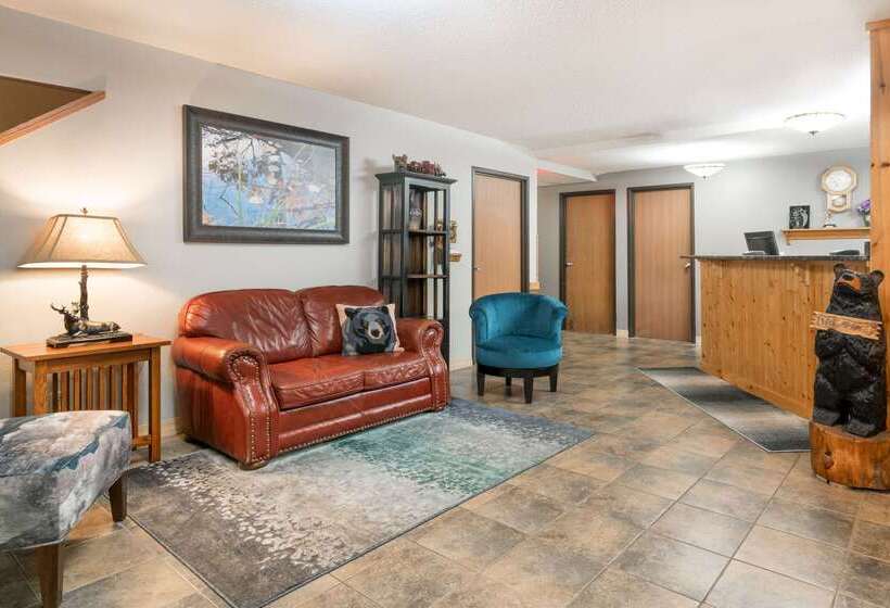 فندق على الطريق Super 8 By Wyndham Baxter/brainerd Area