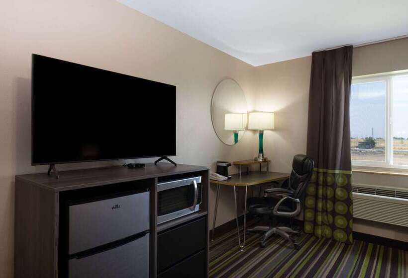 مُتل Super 8 By Wyndham Belgrade/bozeman Airport