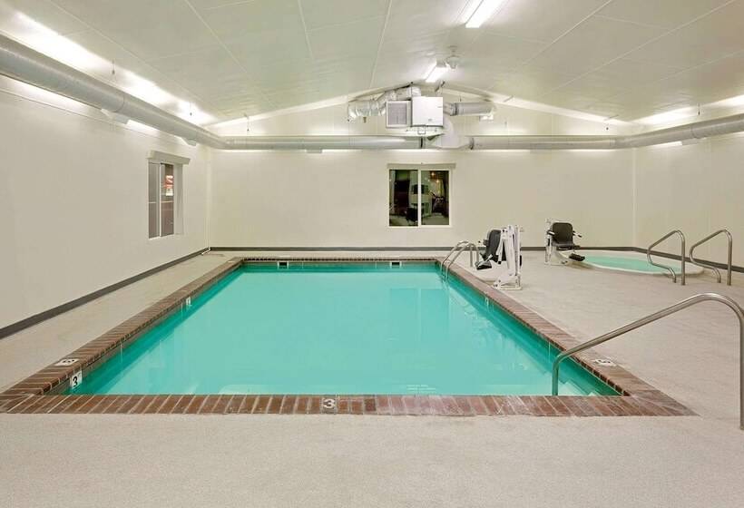 مُتل Super 8 By Wyndham Belgrade/bozeman Airport