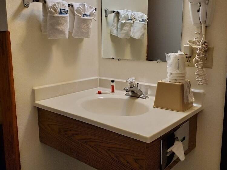 مُتل Super 8 By Wyndham Belgrade/bozeman Airport