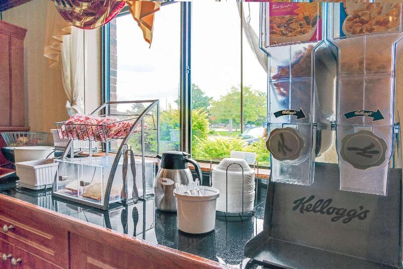 모텔 Red Roof Plus Belleville