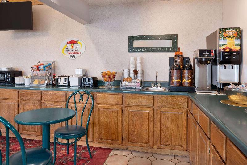 فندق على الطريق Super 8 By Wyndham Bethany Mo