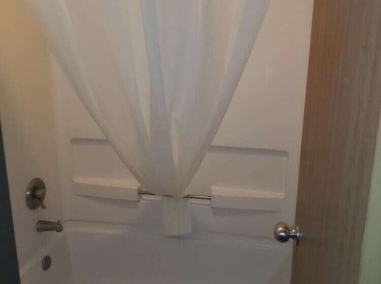 모텔 Super 8 By Wyndham Bloomfield