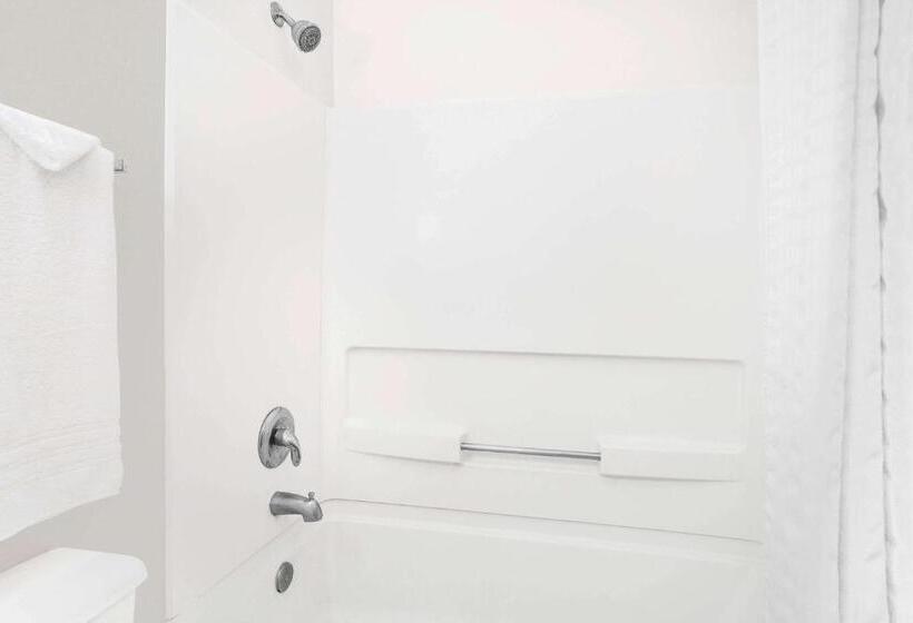 モーテル Super 8 By Wyndham Bloomfield