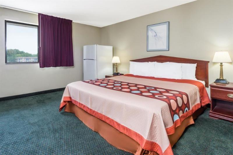 فندق على الطريق Super 8 By Wyndham Bridgeton/arpt/st Louis Area