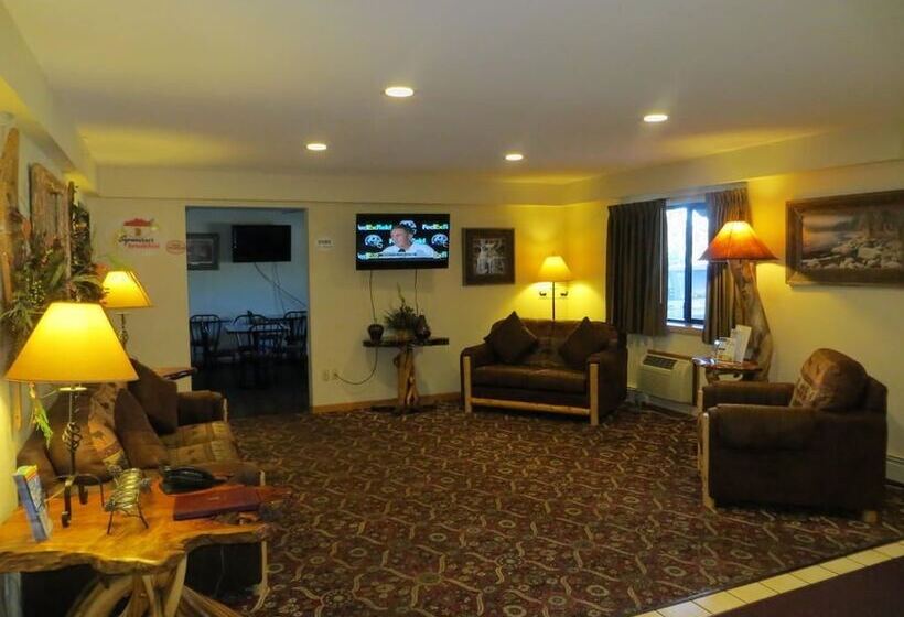 汽车旅馆  Super 8 By Wyndham Bridgeview Of Mackinaw City