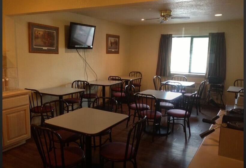 汽车旅馆  Super 8 By Wyndham Bridgeview Of Mackinaw City