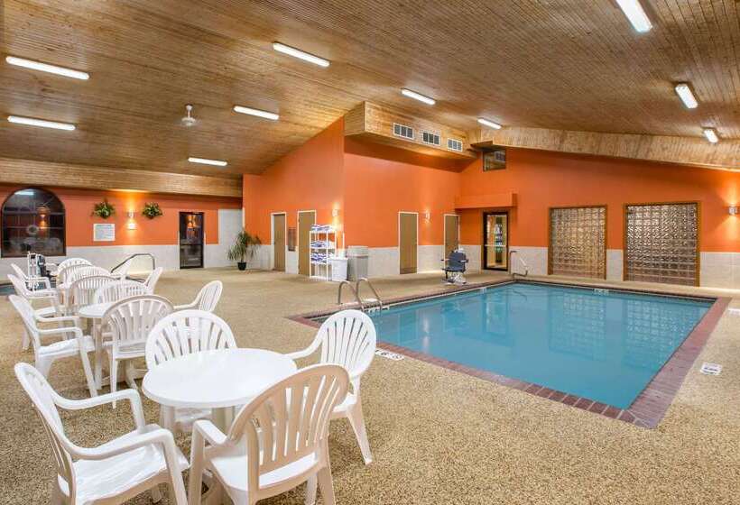 فندق على الطريق Super 8 By Wyndham Brookings