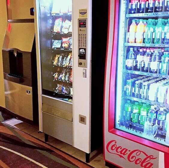 فندق على الطريق Super 8 By Wyndham Brookings