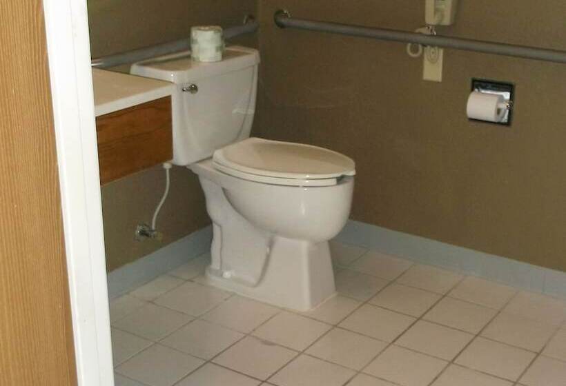 فندق على الطريق Super 8 By Wyndham Brookings