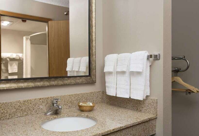 מוטל Super 8 By Wyndham Cameron