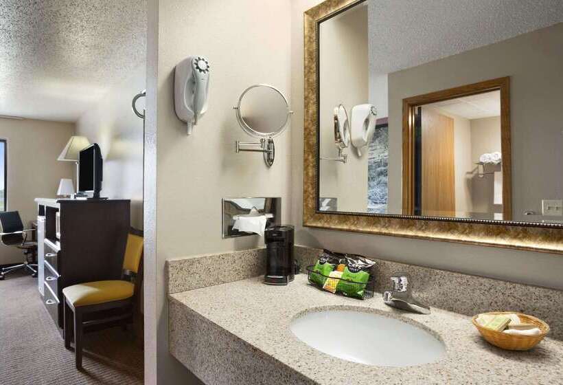 מוטל Super 8 By Wyndham Cameron