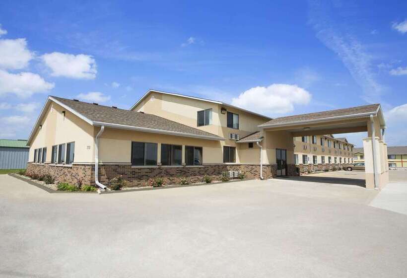 מוטל Super 8 By Wyndham Cameron