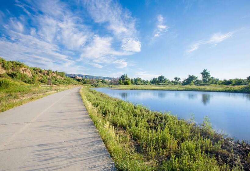 Мотель Super 8 By Wyndham Casper West By The River