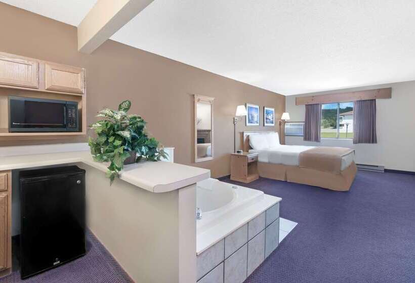 汽车旅馆  Super 8 By Wyndham Chamberlain Sd