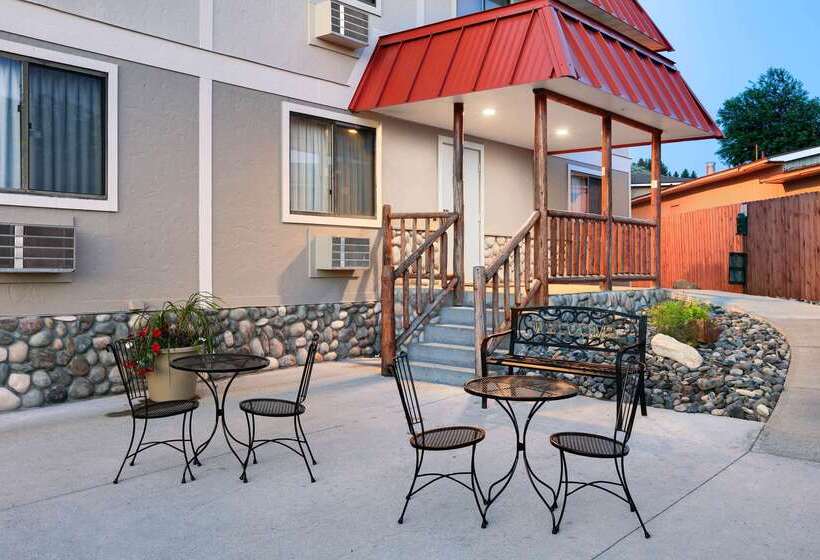 モーテル Super 8 By Wyndham Cody