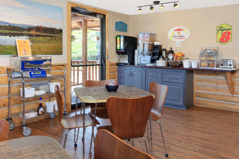 モーテル Super 8 By Wyndham Cody