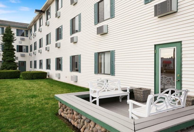 فندق على الطريق Super 8 By Wyndham Coeur D Alene