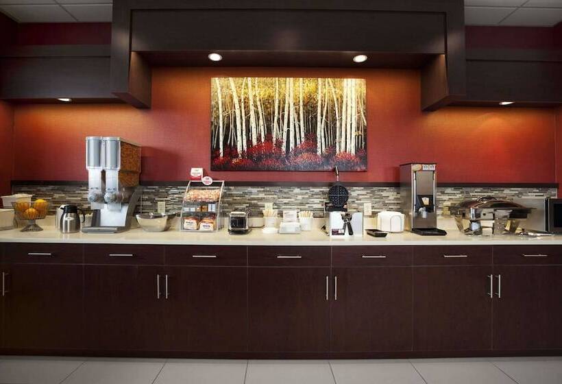 모텔 Super 8 By Wyndham Conrad