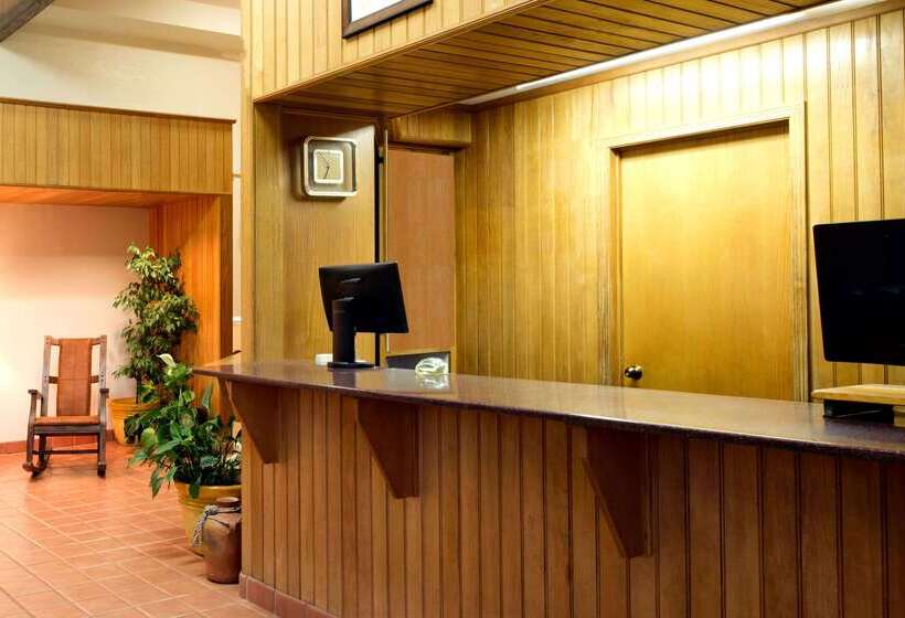 فندق على الطريق Super 8 By Wyndham Cortez/mesa Verde Area