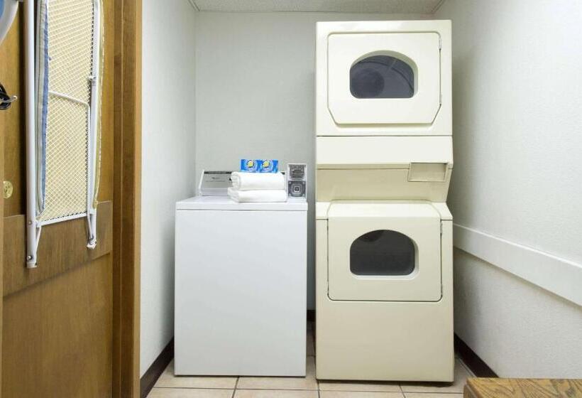 فندق على الطريق Super 8 By Wyndham Cortez/mesa Verde Area