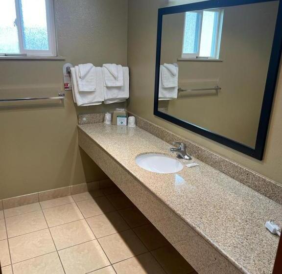 فندق على الطريق Super 8 By Wyndham Crescent City