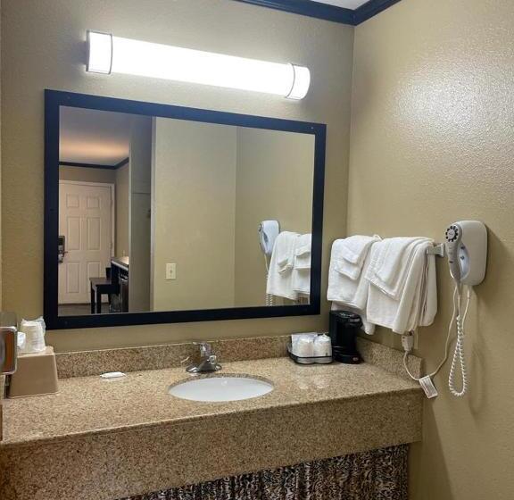 فندق على الطريق Super 8 By Wyndham Crescent City