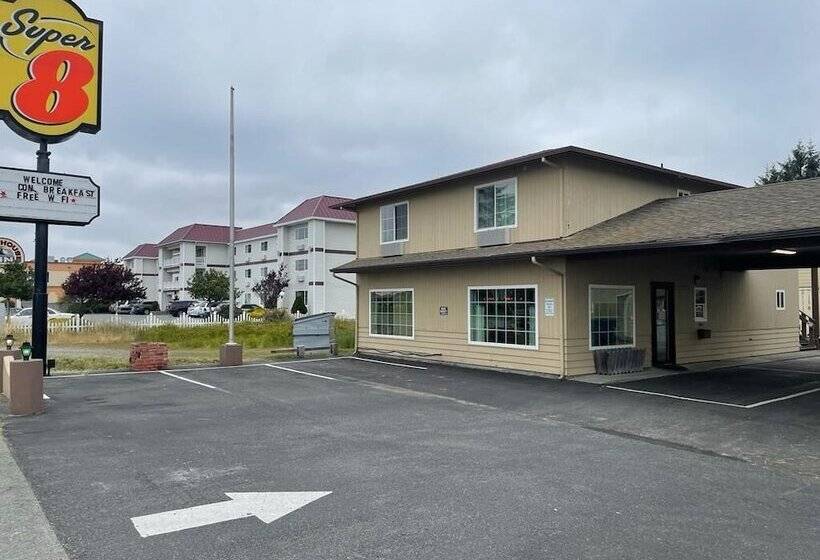 فندق على الطريق Super 8 By Wyndham Crescent City