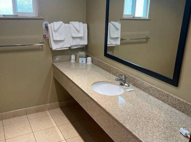 فندق على الطريق Super 8 By Wyndham Crescent City