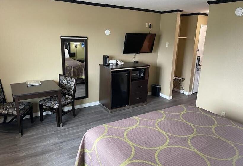 فندق على الطريق Super 8 By Wyndham Crescent City