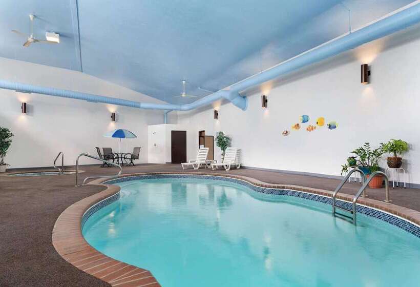 מוטל Super 8 By Wyndham Custer/crazy Horse Area