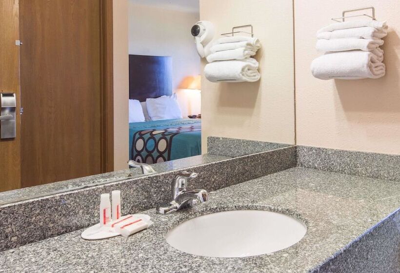 فندق على الطريق Super 8 By Wyndham Danville