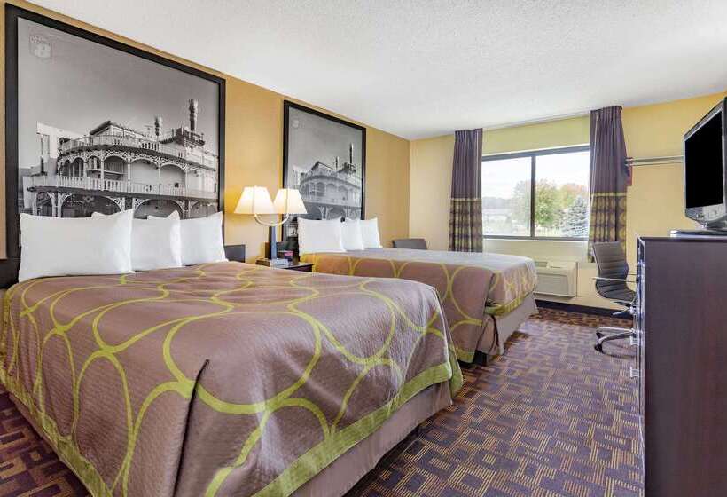 فندق على الطريق Super 8 By Wyndham Decorah