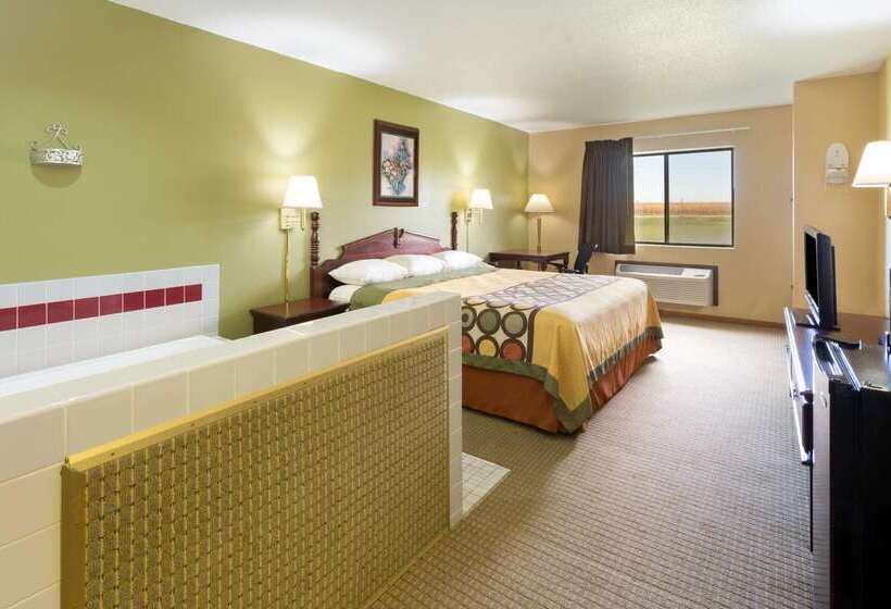 汽车旅馆  Super 8 By Wyndham Dekalb Il