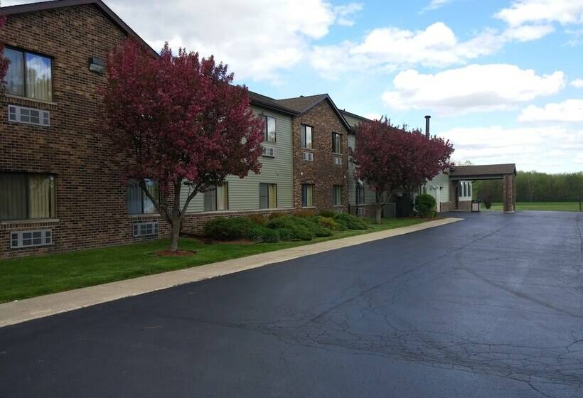 汽车旅馆  Super 8 By Wyndham Dekalb Il