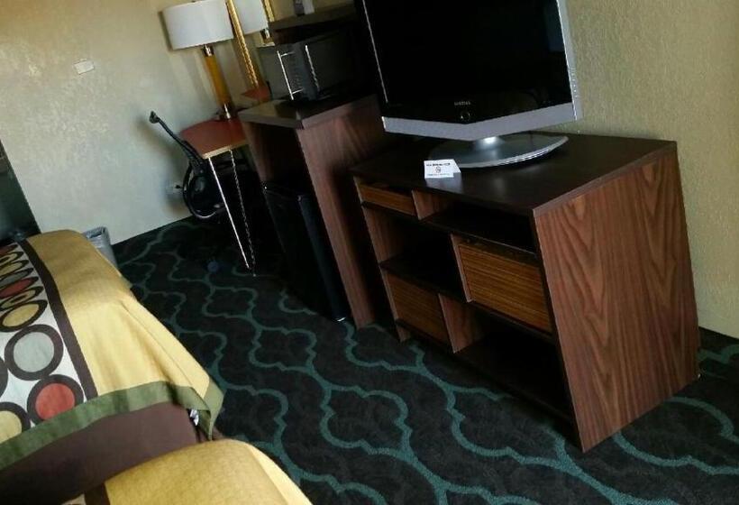 מוטל Super 8 By Wyndham Denver Central