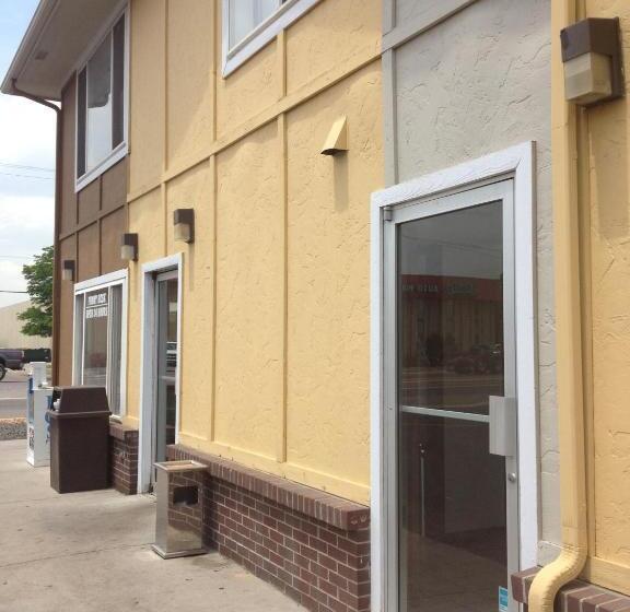 מוטל Super 8 By Wyndham Denver Central