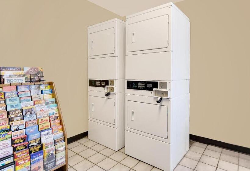 מוטל Super 8 By Wyndham Denver Central