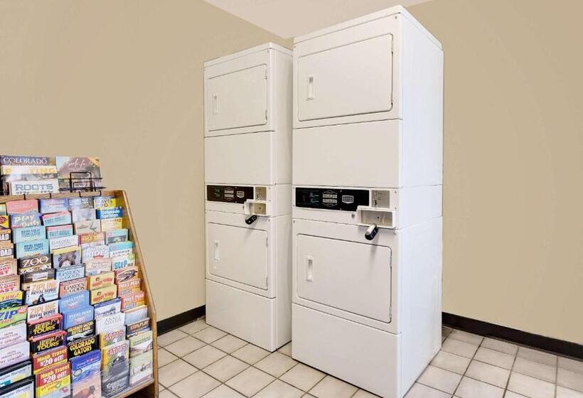 מוטל Super 8 By Wyndham Denver Central