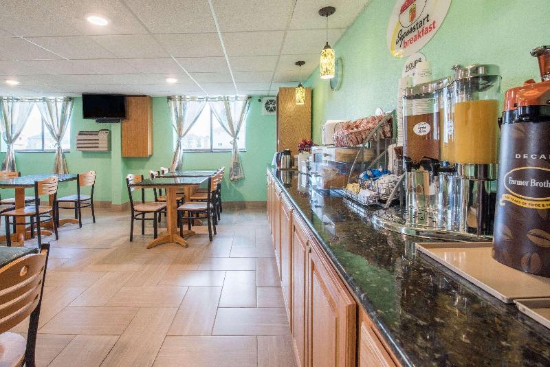 汽车旅馆 Super 8 By Wyndham Devils Lake