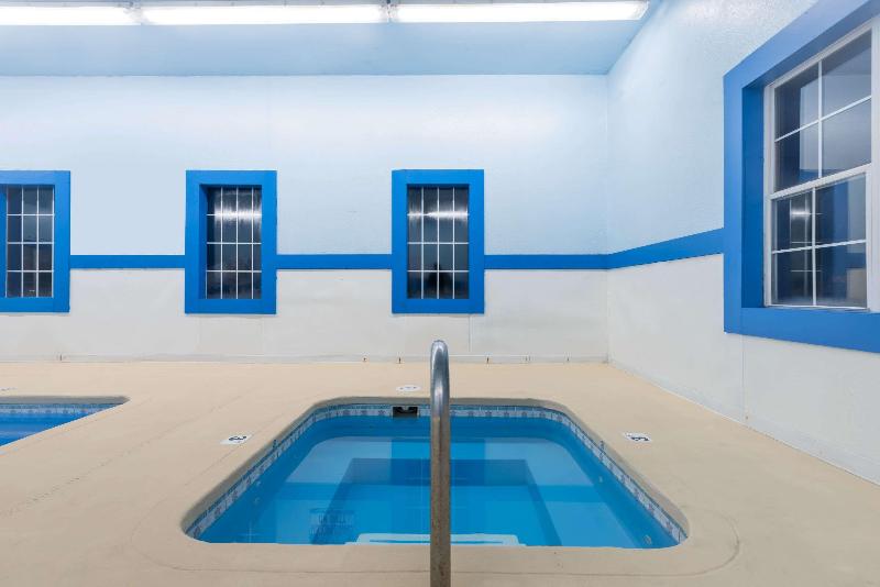 汽车旅馆 Super 8 By Wyndham Devils Lake