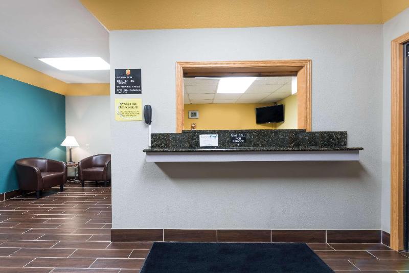 汽车旅馆 Super 8 By Wyndham Devils Lake