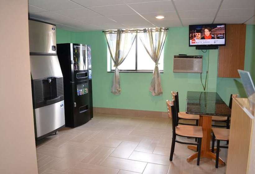 汽车旅馆 Super 8 By Wyndham Devils Lake