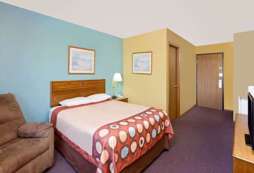 فندق على الطريق Super 8 By Wyndham Dyersville