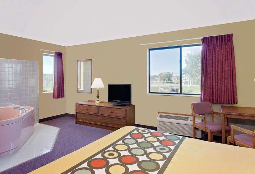 فندق على الطريق Super 8 By Wyndham Dyersville